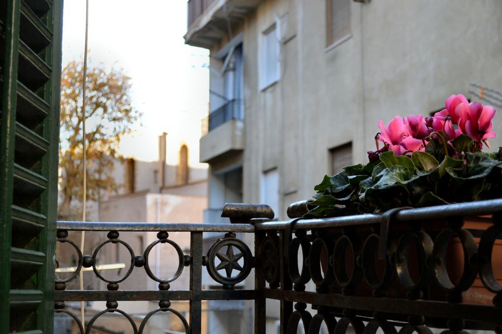 Bed and Breakfast Real Teatro Umberto I Palermo Exterior foto