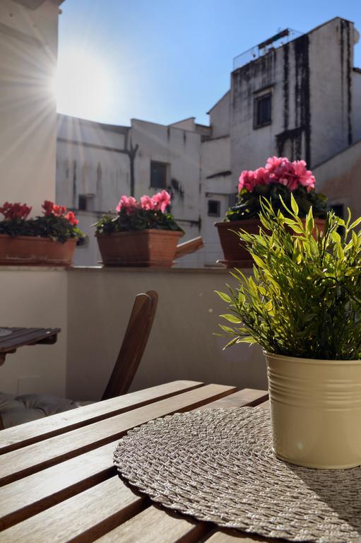 Bed and Breakfast Real Teatro Umberto I Palermo Exterior foto